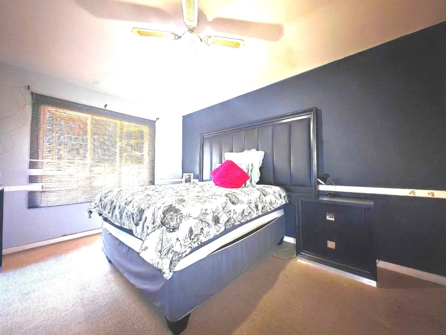 3 Bedroom Property for Sale in Pellissier Free State